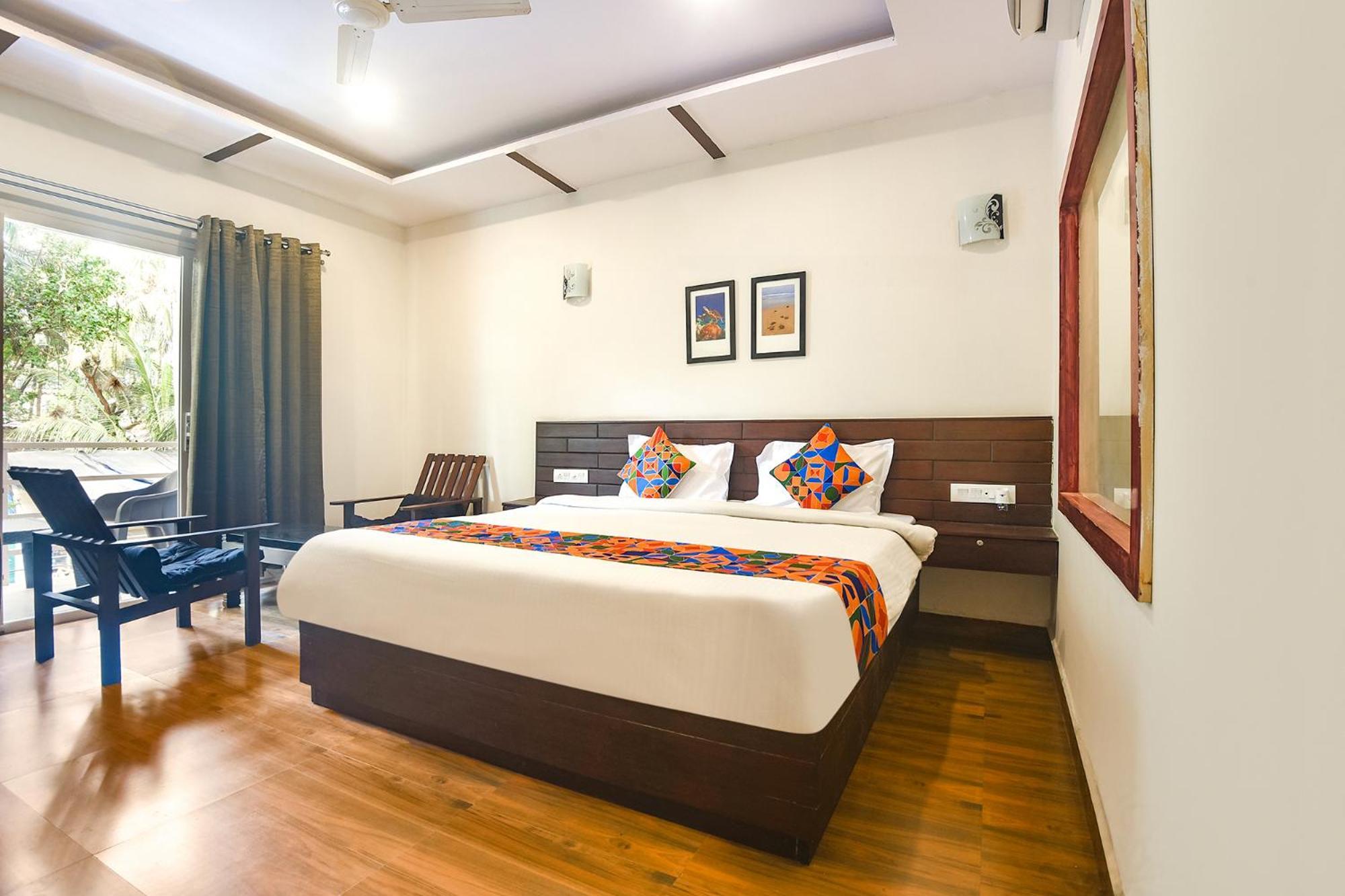 Fabhotel La Volga - Nr Morjim Beach ภายนอก รูปภาพ